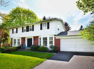 19 Ten Eyke Cir, Pittsford, NY 14534