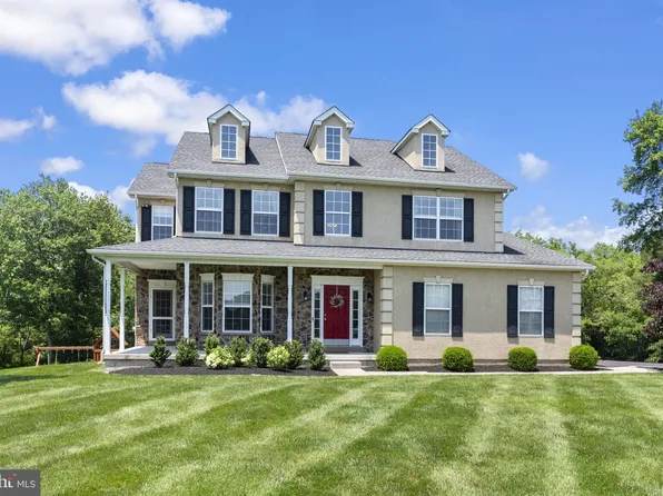 3910 Montella Cir, Collegeville, PA 19426