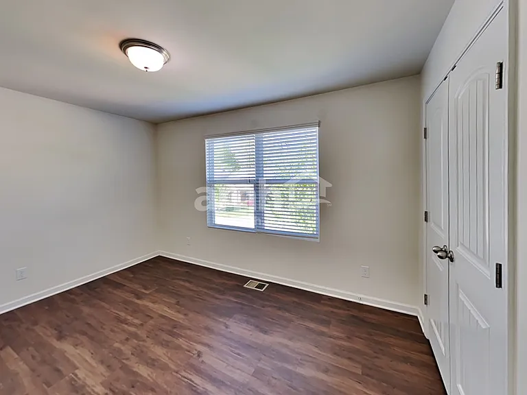 735 Bench Ln — Photo 25