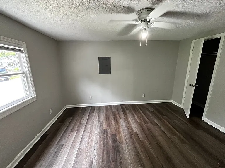 824 Winston Rd — Photo 7