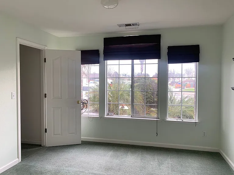 2430 Zion Way — Photo 7