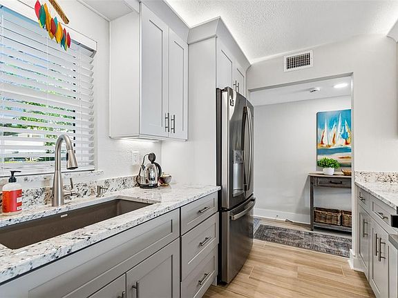 5th image of 7540 BAY ISLAND DRIVE S #162