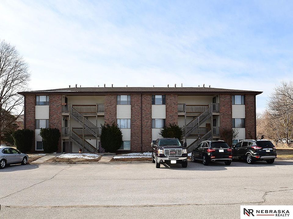 1st image of 5523 S 31st St APT 11