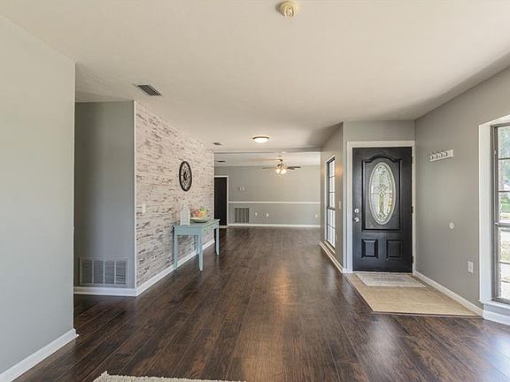 4th image of 515 E Anglewood Dr