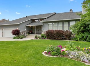 8391 S Robidoux Rd, Sandy, UT 84093