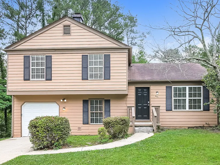 401 Sherwood Oaks Rd — Photo 1
