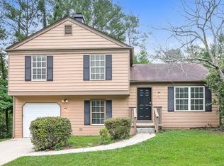 401 Sherwood Oaks Rd, Stone Mountain, GA 30087