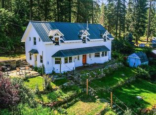 12274 N Woodland Beach Dr, Hauser, ID 83854