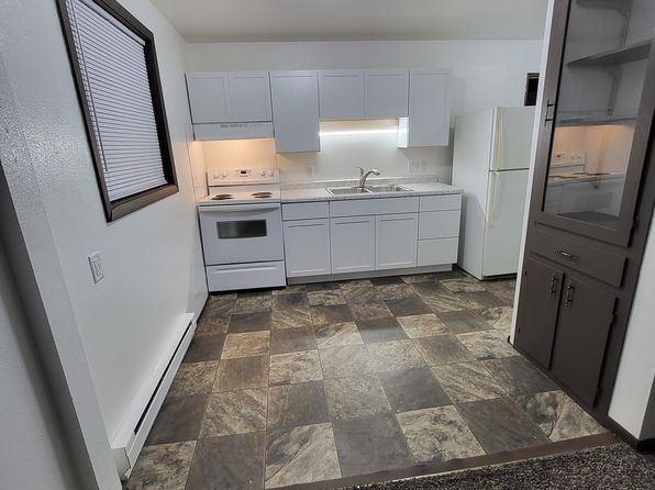 505 6th Ave W APT 4