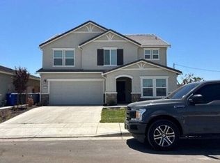 4602 Sussex Ave, Clovis, CA 93619