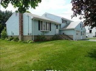 86 Ridgecrest Ln, Bristol, CT 06010