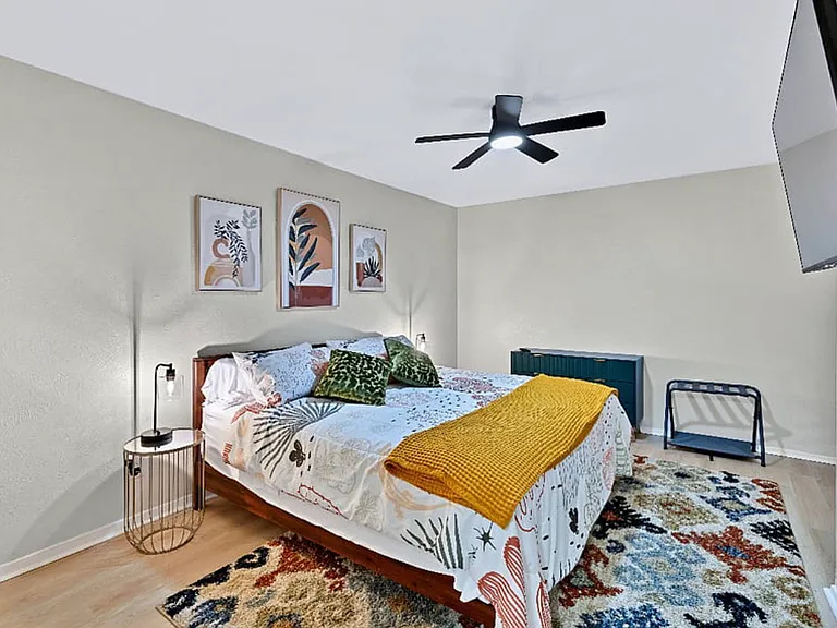 1009 W Sanford St #B — Photo 6