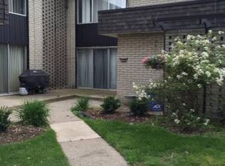 8323 Kennedy Cir UNIT 4, Warren, MI 48093