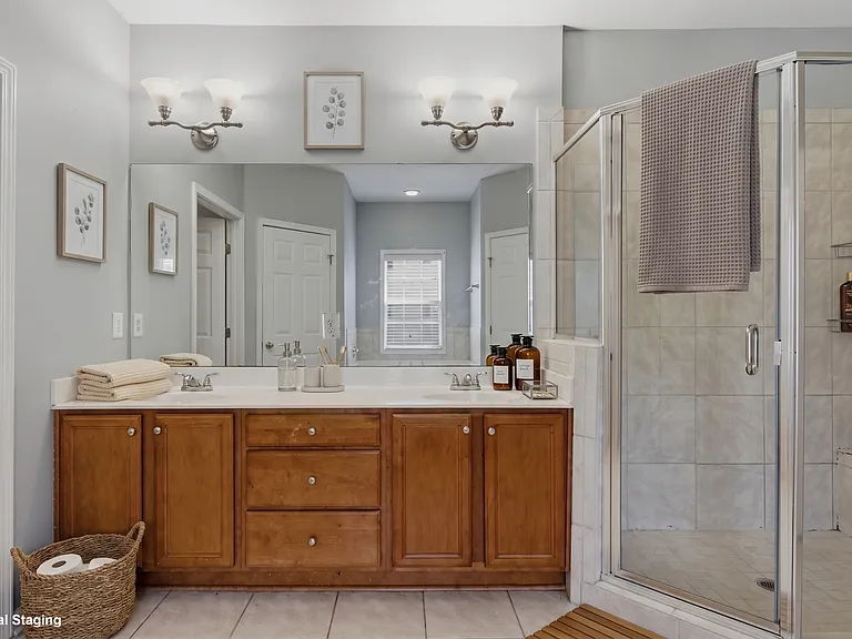 625 Marshtree Ln #208 — Photo 6