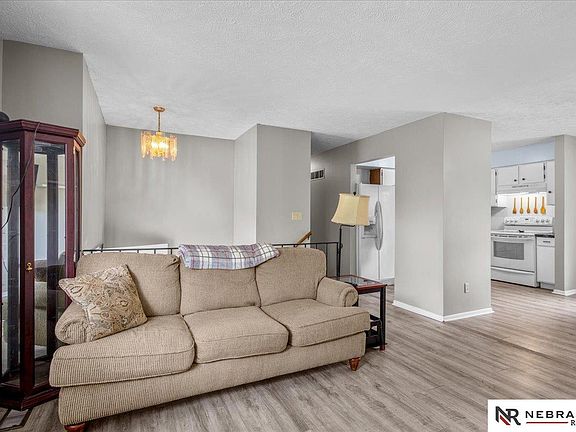 5th image of 319 Clair Ln
