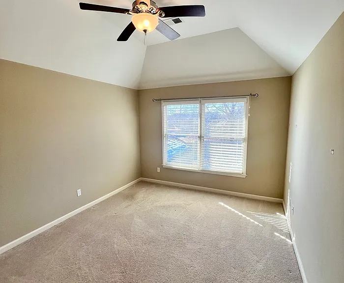 771 Six Oaks Ln — Photo 35