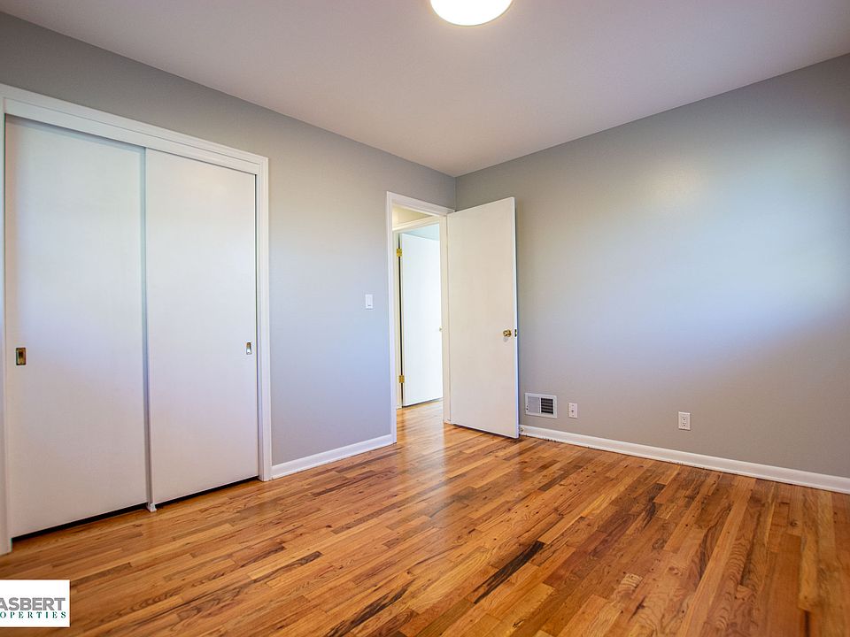The smallest of two bedrooms
