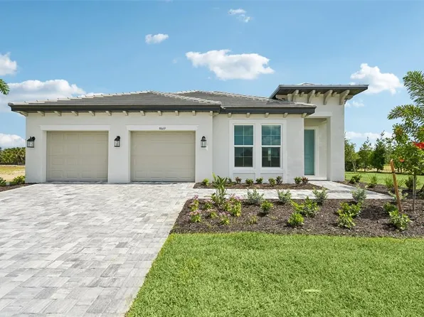 9669 Crystal Isles Cir, Sarasota, FL 34241