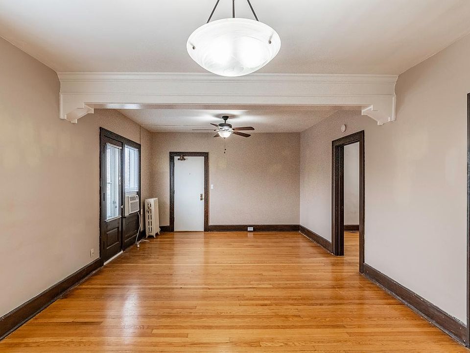 1st image of 2464 Harney St APT 10