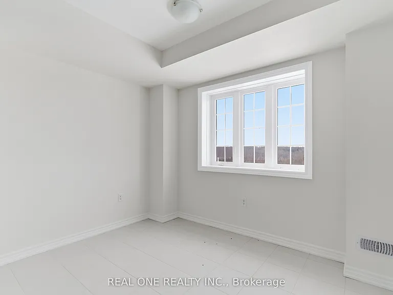 85 Mullin Dr #31A — Photo 8