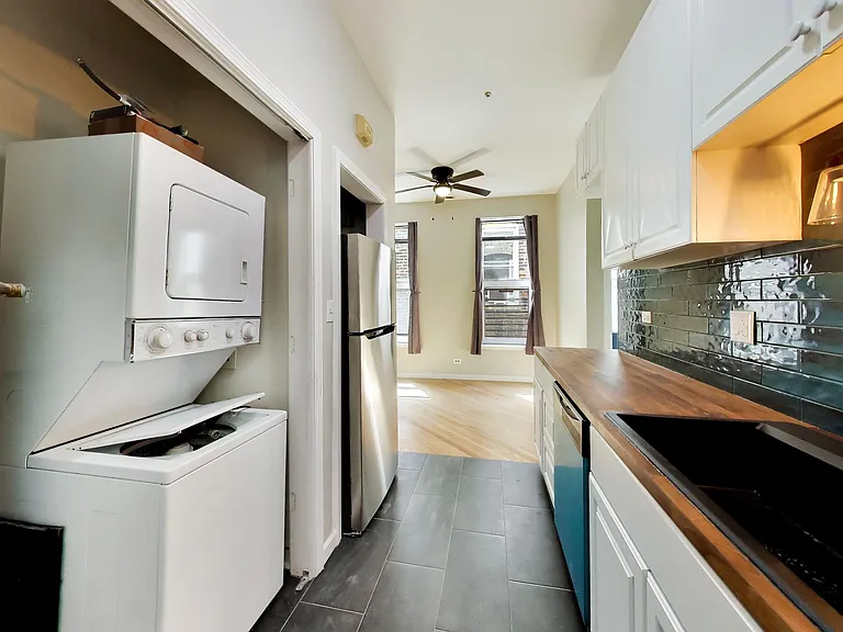 1416 W Huron St #2F — Photo 9