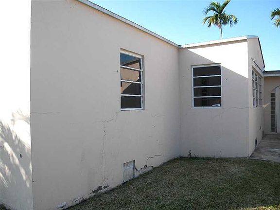 4th image of 13901 N Miami Ave