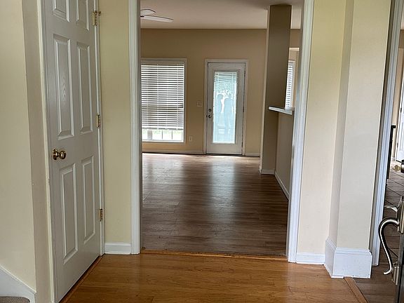 4th image of 805 Chelsea Wood Ct