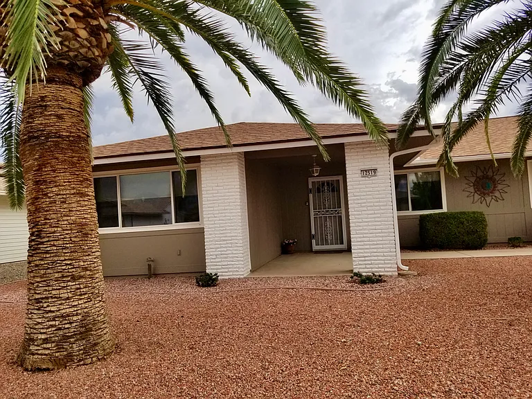 W Bonanza Dr — Photo 2