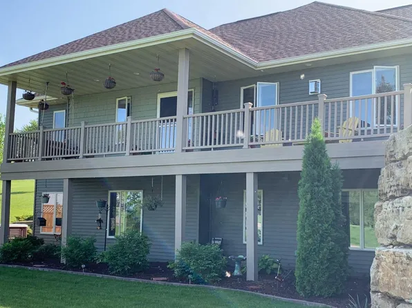 9529 Three Springs Road, Lancaster, WI 53813