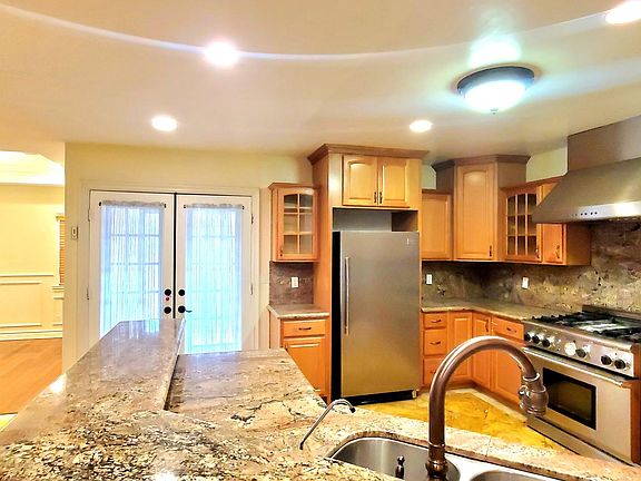 5th image of 6143 Rosemead Blvd