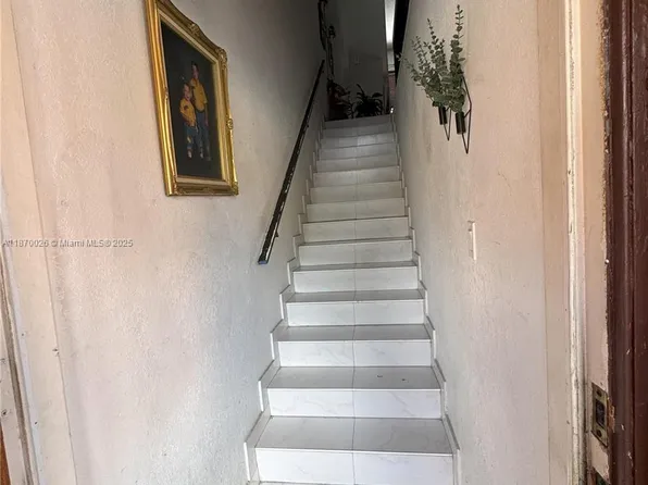 6411 W 27th Way APT 201, Hialeah, FL 33016