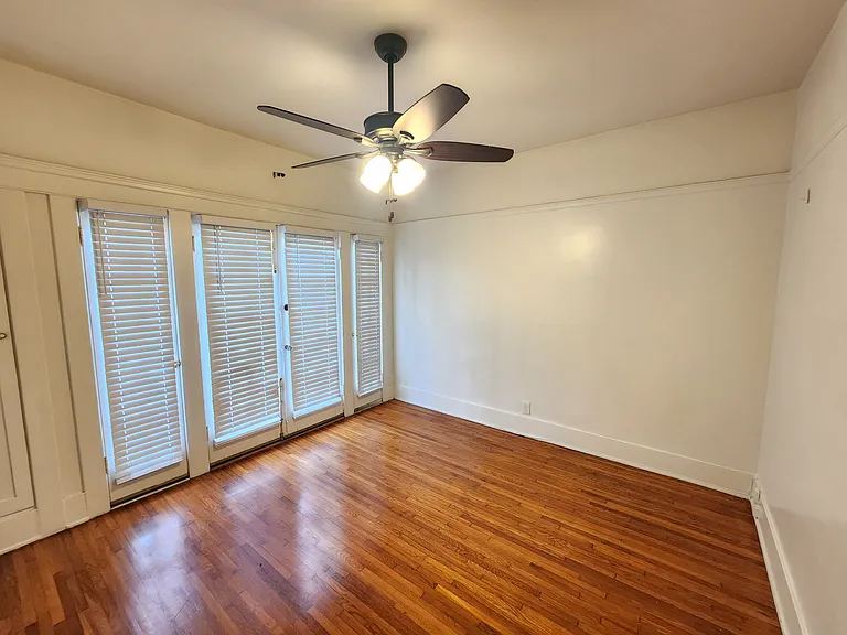 6 Gaviota Ave — Photo 9
