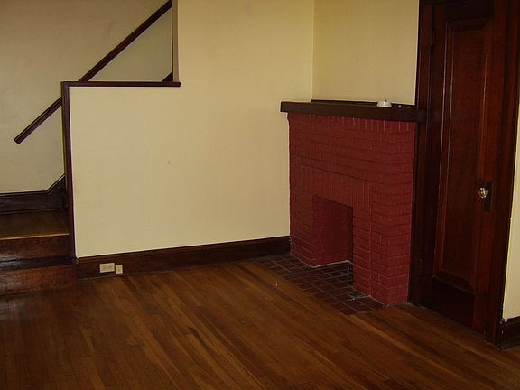 5th image of 19560 Pasnow Ave