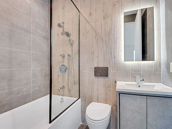 5th image of 194 Lexington Ave #1R