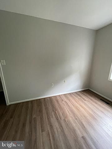 1st image of 9847 Oakdale Woods Ct
