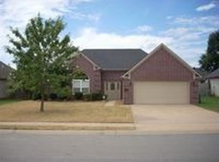 3101 Greenfield Dr, Bryant, AR 72022