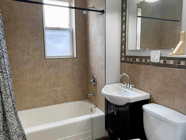 1408 Kenilworth Ave #3 — Photo 9