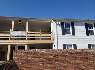 22 Washington Sq #8, Euclid, OH 44143