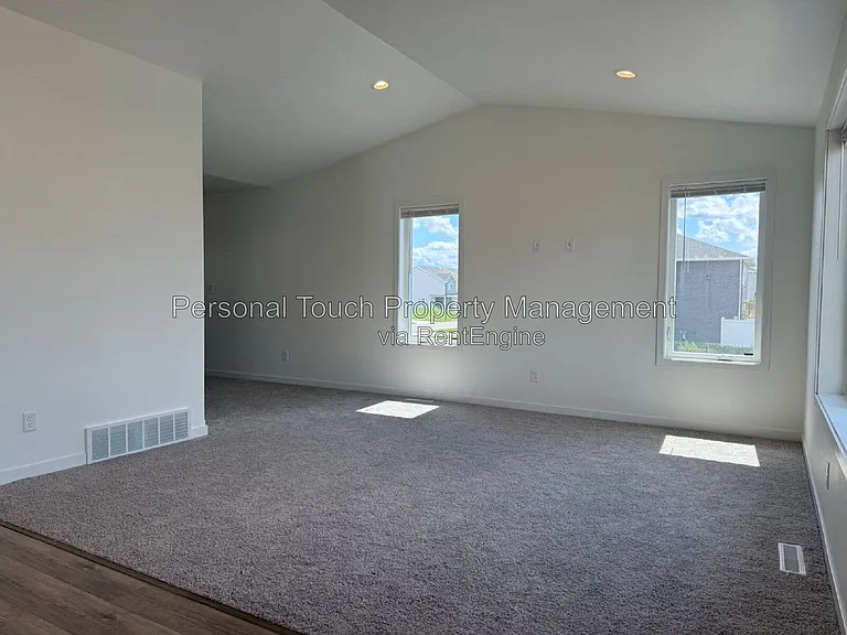 6767 32nd St S — Photo 6