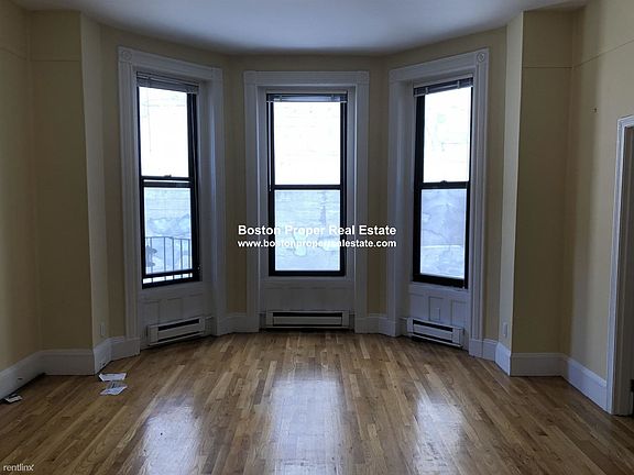 51 Gloucester #22 Boston - Back Bay Unit Photo 1