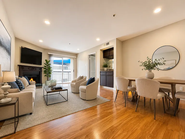 8722 Burton Way Property — Photo 11