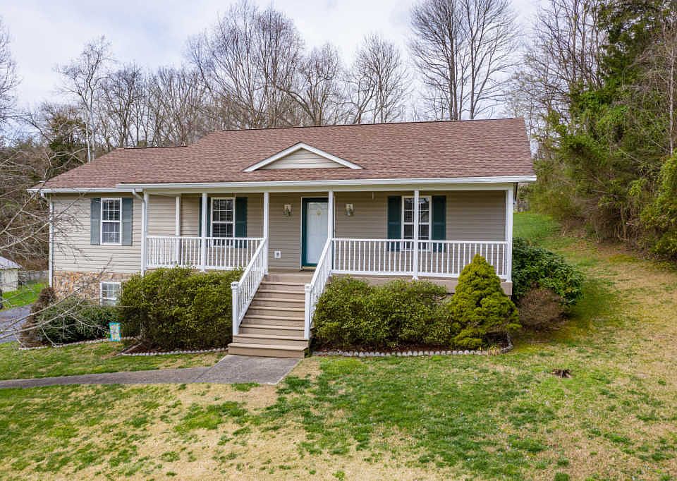 1st image of 133 J K Gray Ln