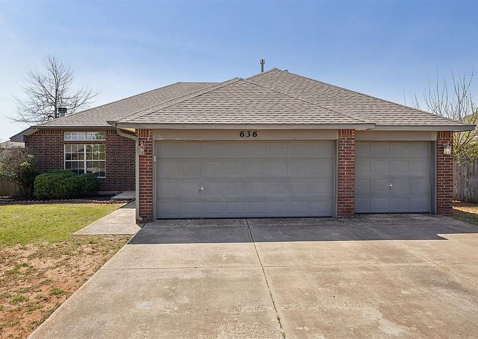 1st image of 636 Hunters Way