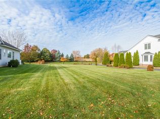 10 Settlers Grn #5, Pittsford, NY 14534
