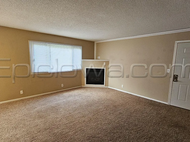 1207 O Avenue Pl NE — Photo 4
