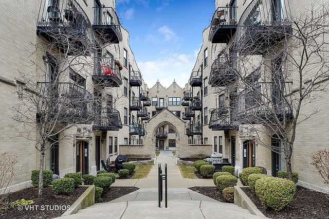 1st image of 4438 N Damen Ave #1W