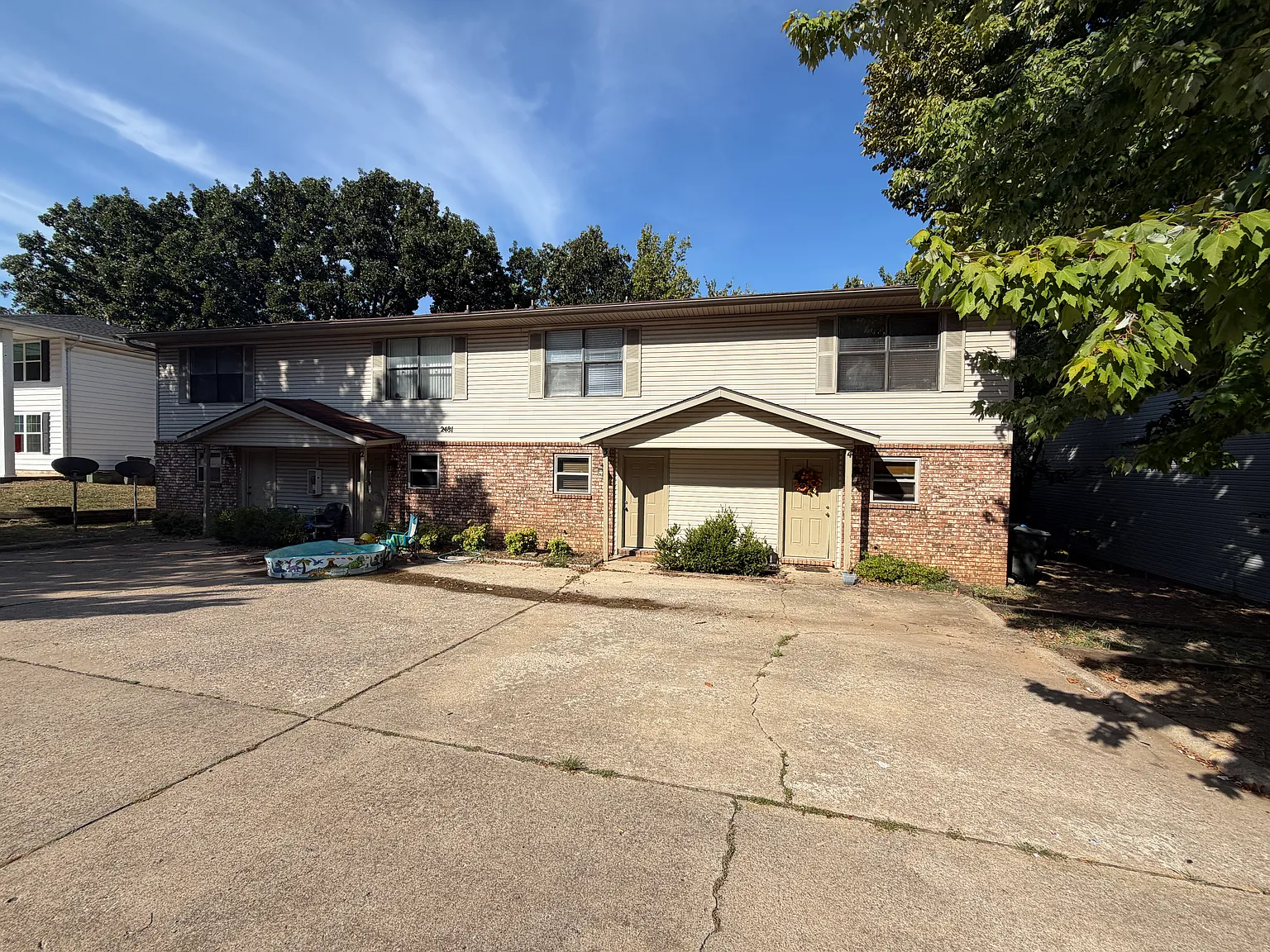 2 bed, 1.5 bath, 1072 sqft, $1,400 — Photo 1