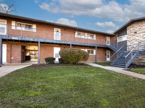 1845 Whitechapel Dr Unit 1E, Mount Prospect, IL 60056