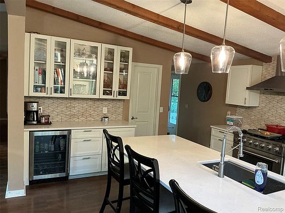 4th image of 6266 Turner Rd