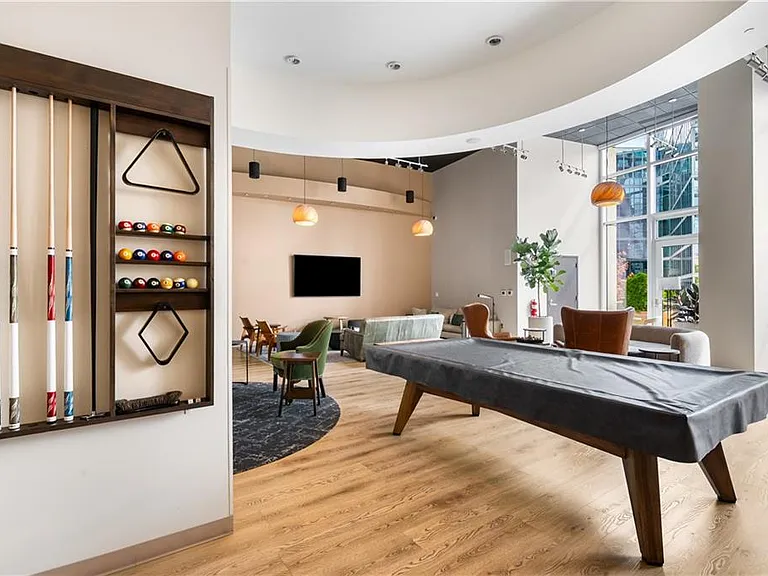1080 Peachtree St NE #1411 — Photo 40